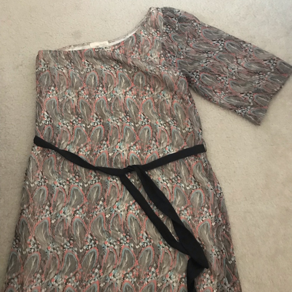 Sz S Everly one shouldered flowy tie dress